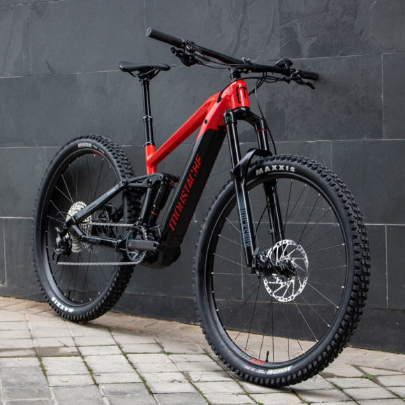 Bicicleta eléctrica MOUSTACHE Samedi Game 4 LTD Frenos XT 4 Pistones ROJO S