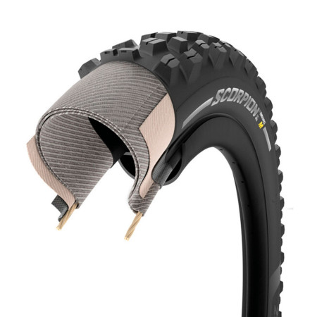 Cubierta PIRELLI Scorpion Enduro M 29x2.40 negro 