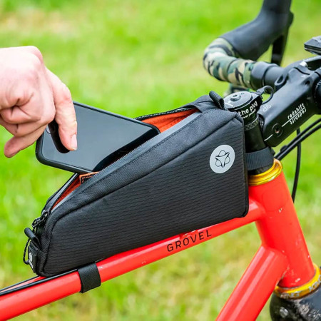 AGU Venture Black 0.7L top tube bag 