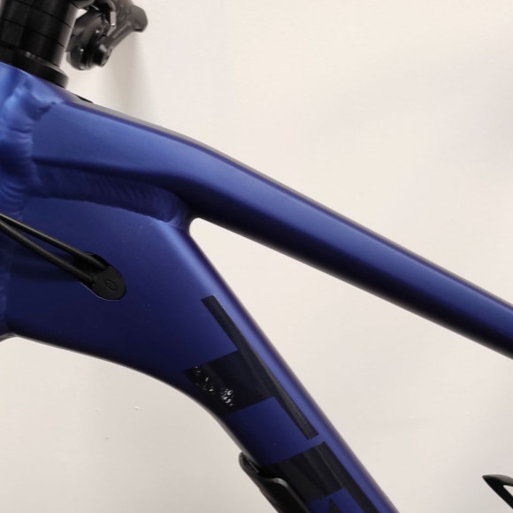 Vélo TREK Slash 8 2023 avec défaut visuel BLEU XL