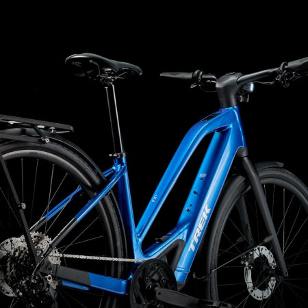 Vélo électrique TREK FX+ 7 Mid-step 2025 BLEU S