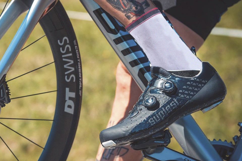 Zapatillas ciclismo calidad, estética e innovación suiza