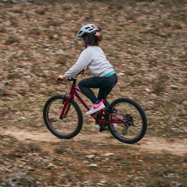 Enseñar a los niños a montar en bici